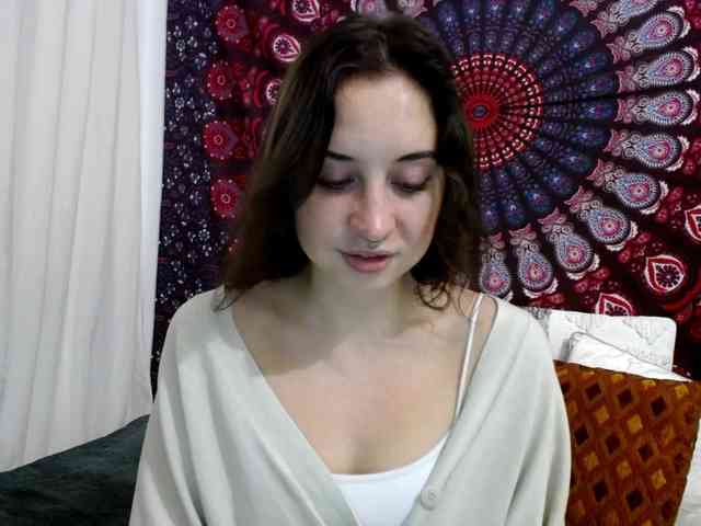 AdalynGlow webcam