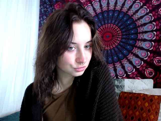 AdalynGlow webcam