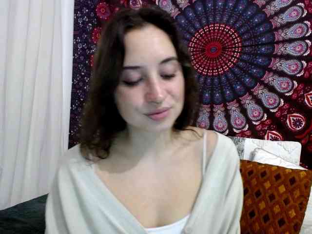 AdalynGlow webcam