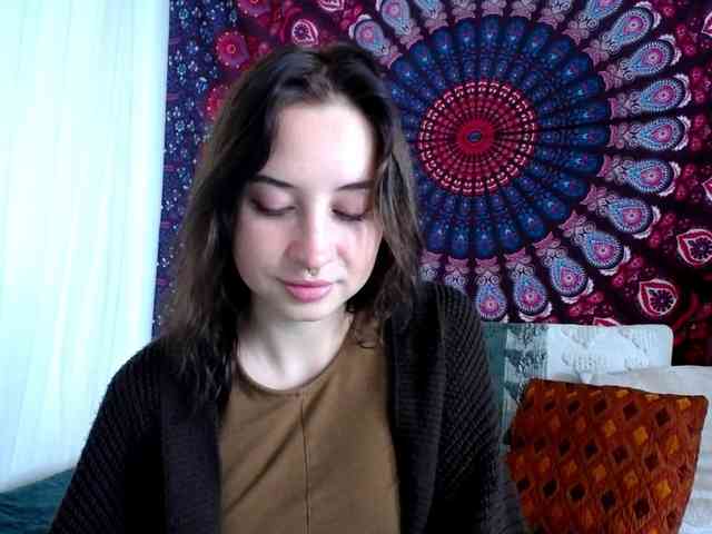 AdalynGlow webcam