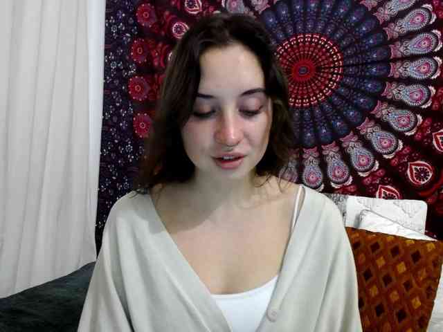 AdalynGlow webcam