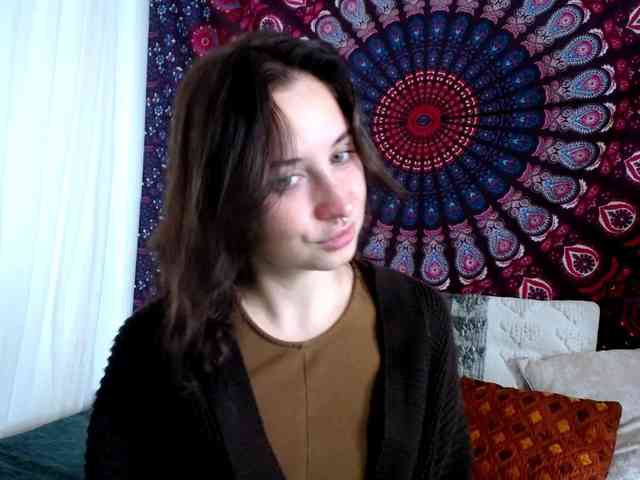 AdalynGlow webcam