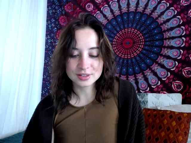AdalynGlow webcam