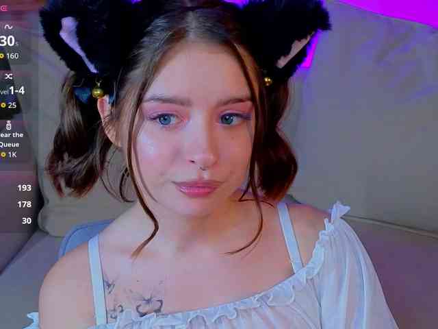 AmeliaShine1 webcam