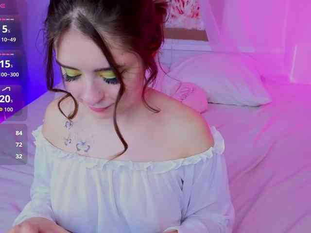 AmeliaShine1 webcam