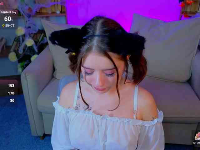AmeliaShine1 webcam