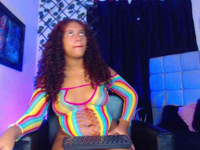 sara_goddexx webcam
