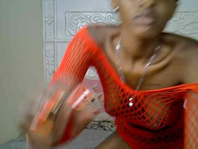 PetiteBunnny webcam