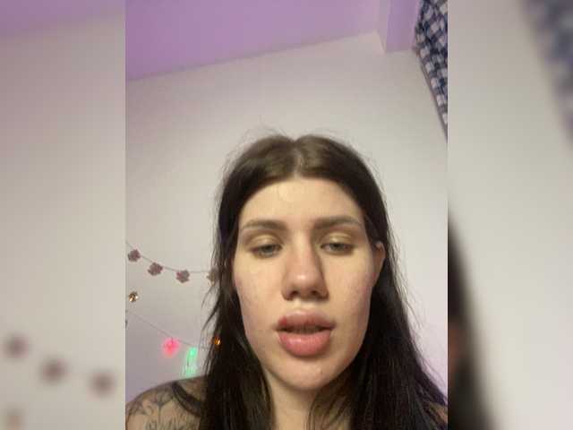 Vai a chattare su S_E_X_AlissaLexx S_E_X_AlissaLexx