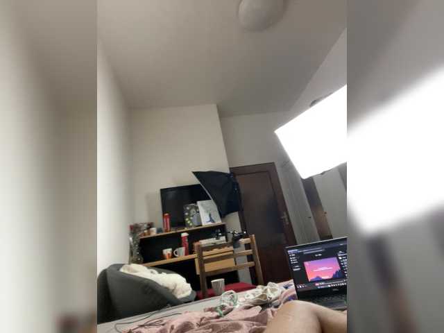 Vai a chattare su Nimfomanka_AlissaLexx Nimfomanka_AlissaLexx