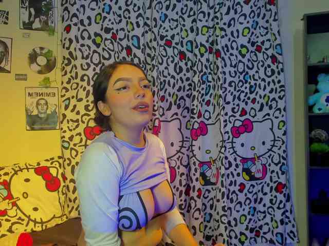 thania777 webcam
