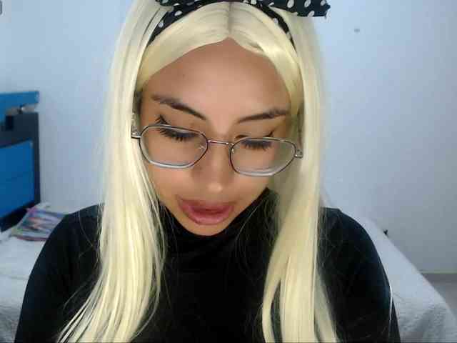 miajunk webcam