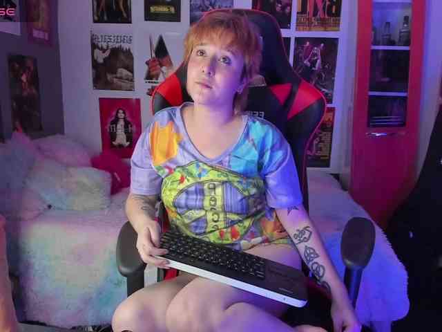 Mistresscrowley-666 webcam