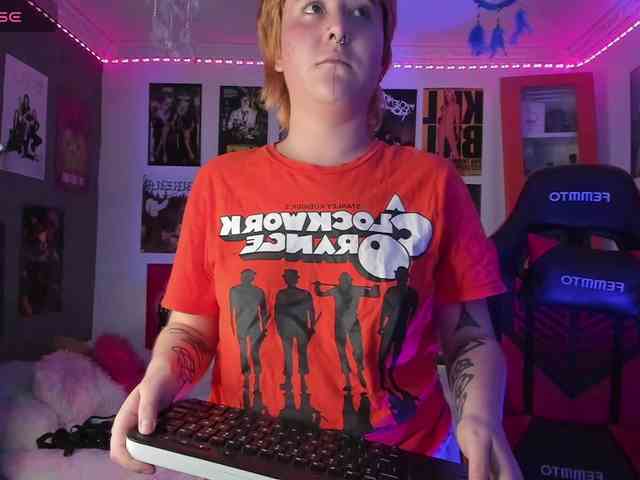 Mistresscrowley-666 webcam
