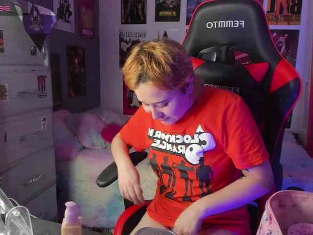 Mistresscrowley-666 webcam