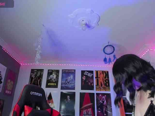 Mistresscrowley-666 webcam