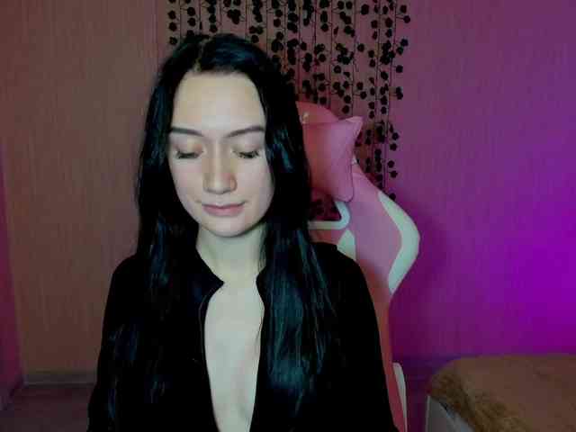ArinaMeow19 webcam