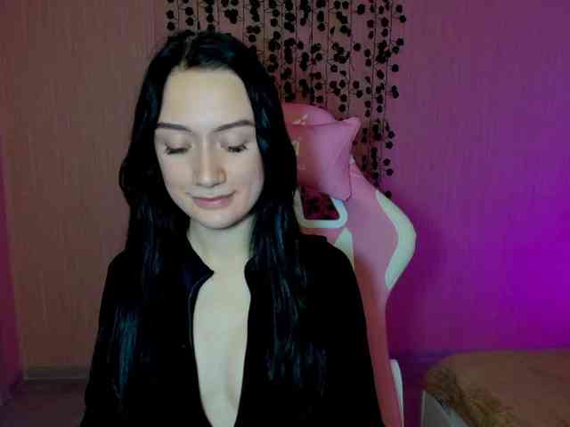 ArinaMeow19 webcam