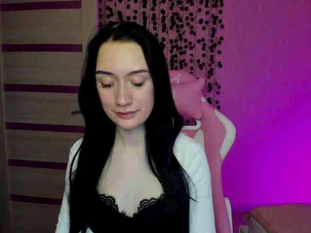 ArinaMeow19 webcam