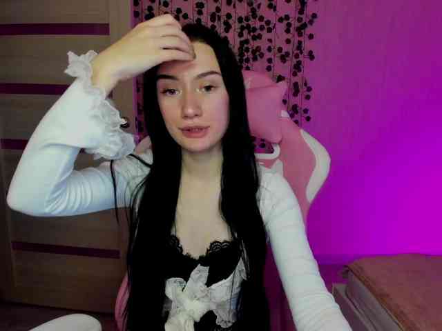 ArinaMeow19 webcam