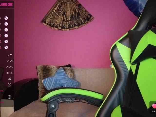 ValentinaVale webcam