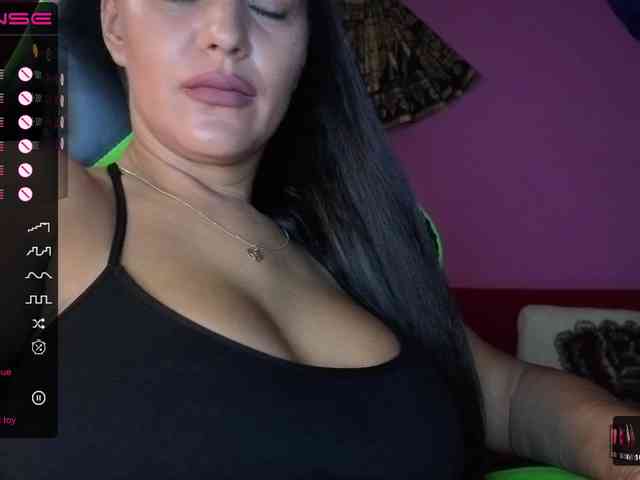 ValentinaVale webcam