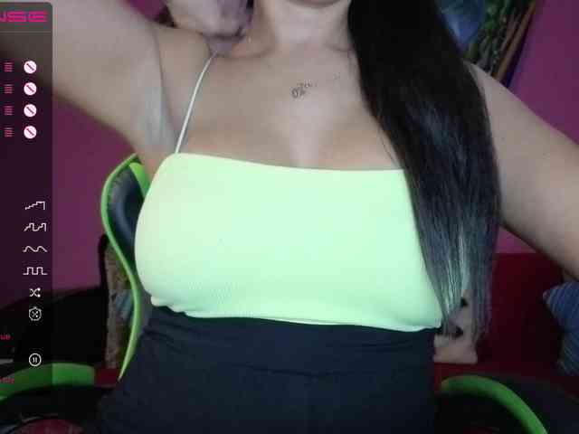 ValentinaVale webcam