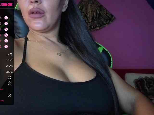 ValentinaVale webcam