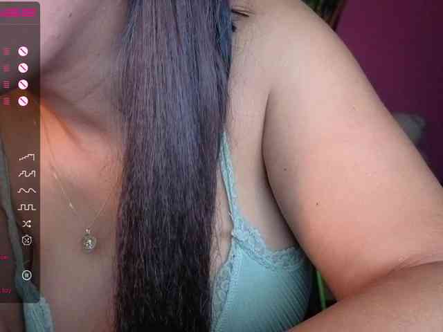 ValentinaVale webcam