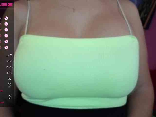 ValentinaVale webcam