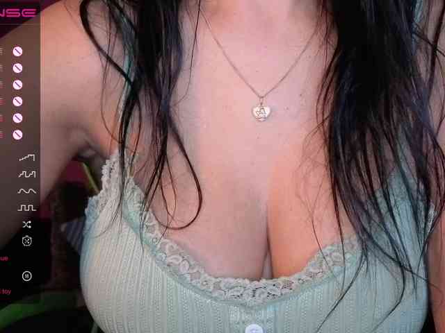 ValentinaVale webcam