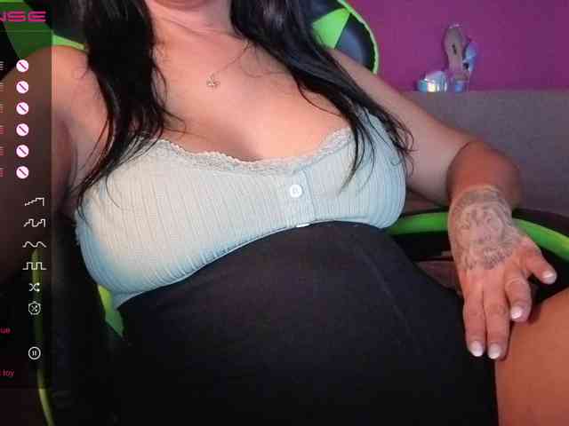 ValentinaVale webcam