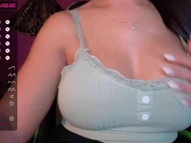 ValentinaVale webcam