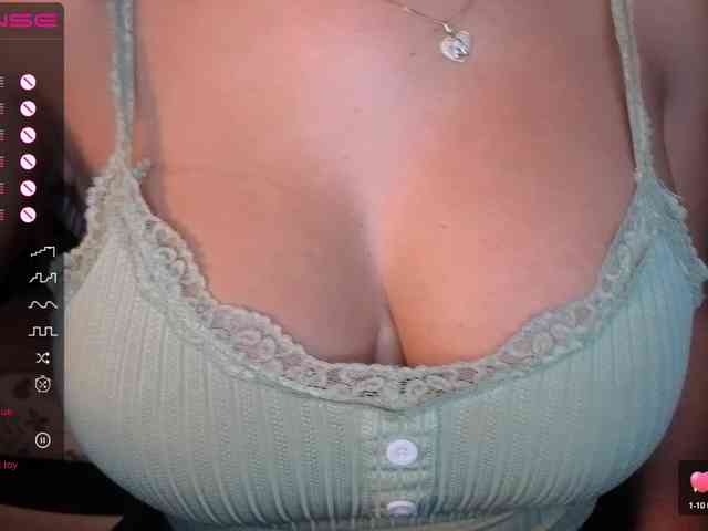 ValentinaVale webcam
