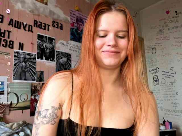 AdellaJulander webcam