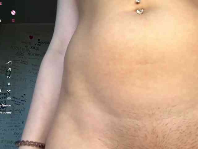 AdellaJulander webcam
