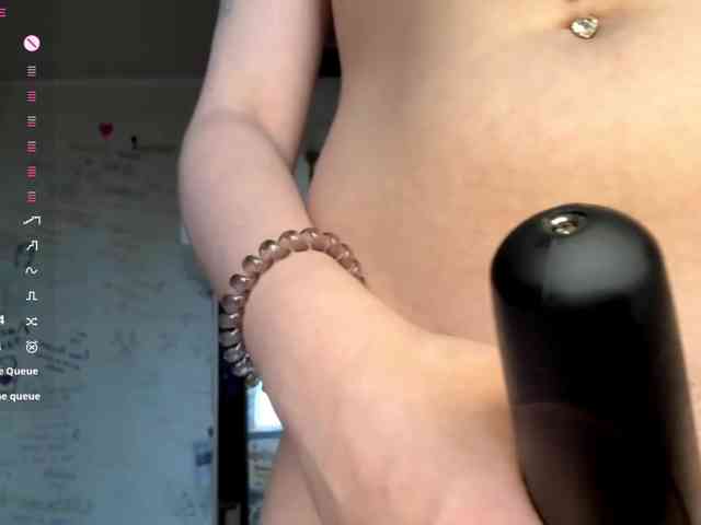 AdellaJulander webcam