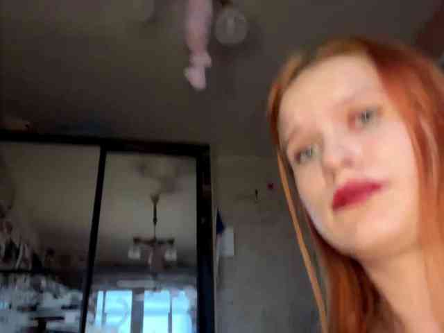 AdellaJulander webcam