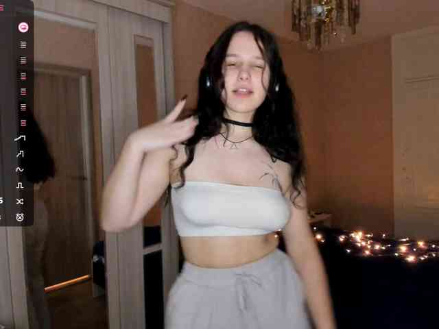 LisaMeowss webcam