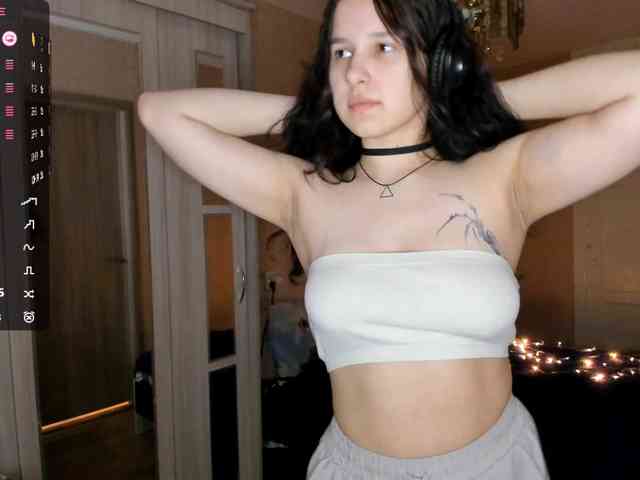 LisaMeowss webcam