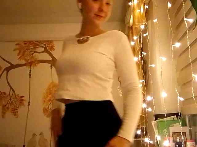 POTATO-GIRL webcam