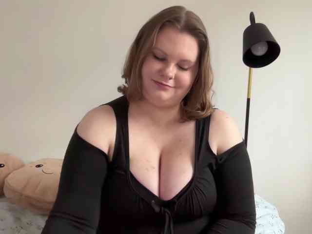 BriannaDoll webcam