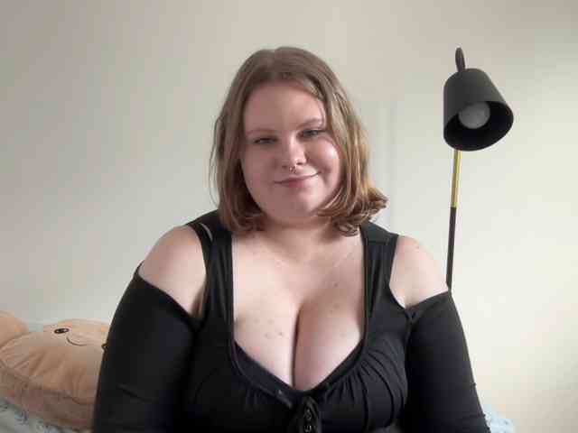 BriannaDoll webcam