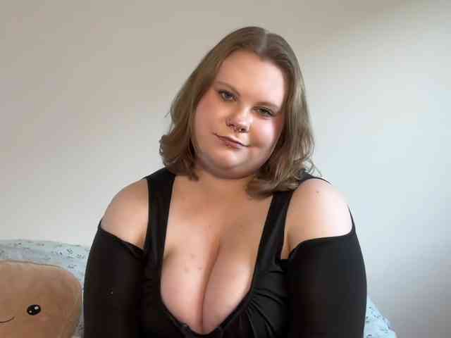 BriannaDoll webcam