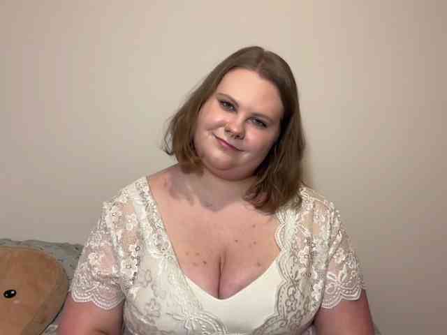 BriannaDoll webcam
