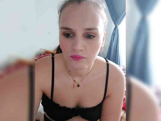 LisaLovHoney webcam