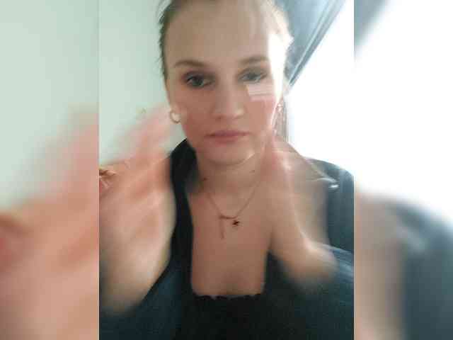LisaLovHoney webcam