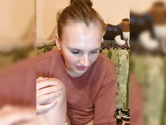 LisaLovHoney webcam