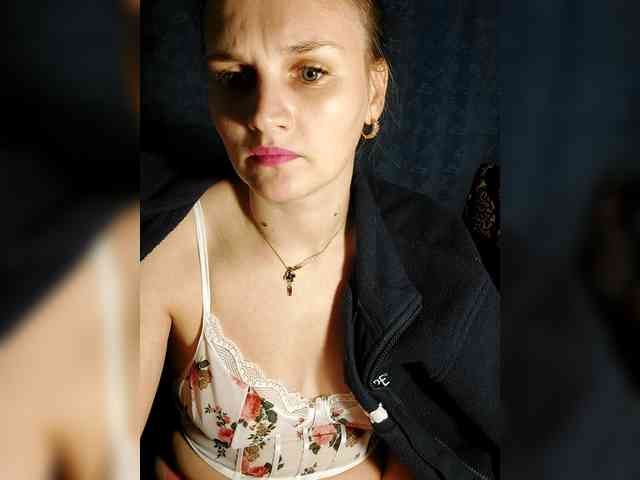 LisaLovHoney webcam