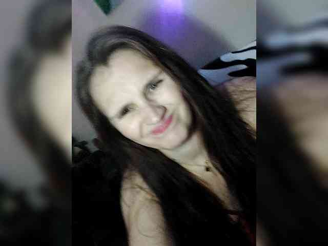 LisaLovHoney webcam